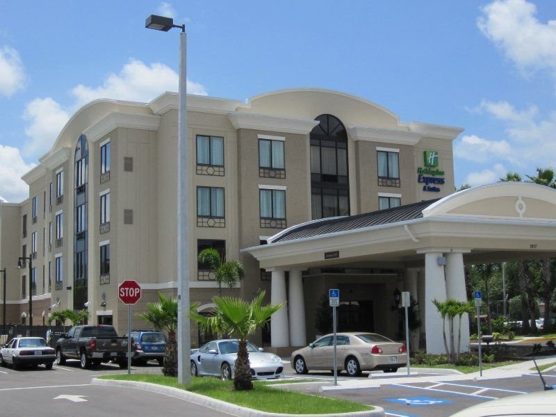 Holiday Inn Express Hotel & Suites Tampa-Usf-Busch Gardens, An Ihg Hotel Eksteriør bilde